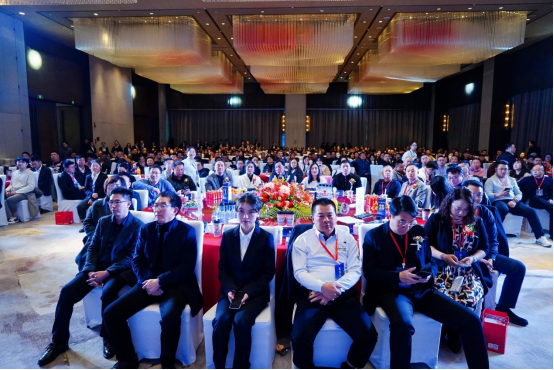 药易购与鑫斛药房连锁达成战略合作