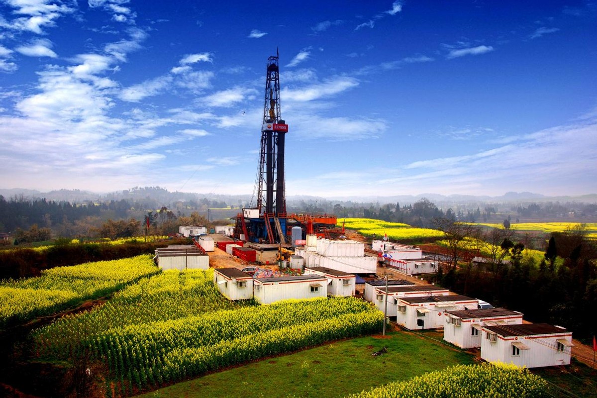 涪陵页岩气田探明地质储量超万亿方