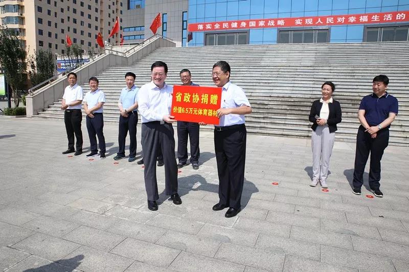 银河期货前往黄石市阳新县开展捐赠帮扶活动