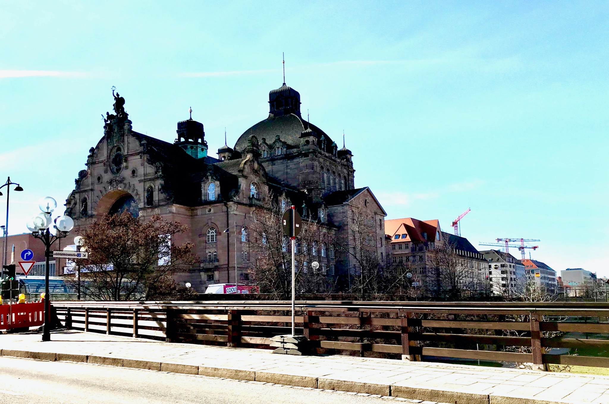 德国汽车工业来到十字路口