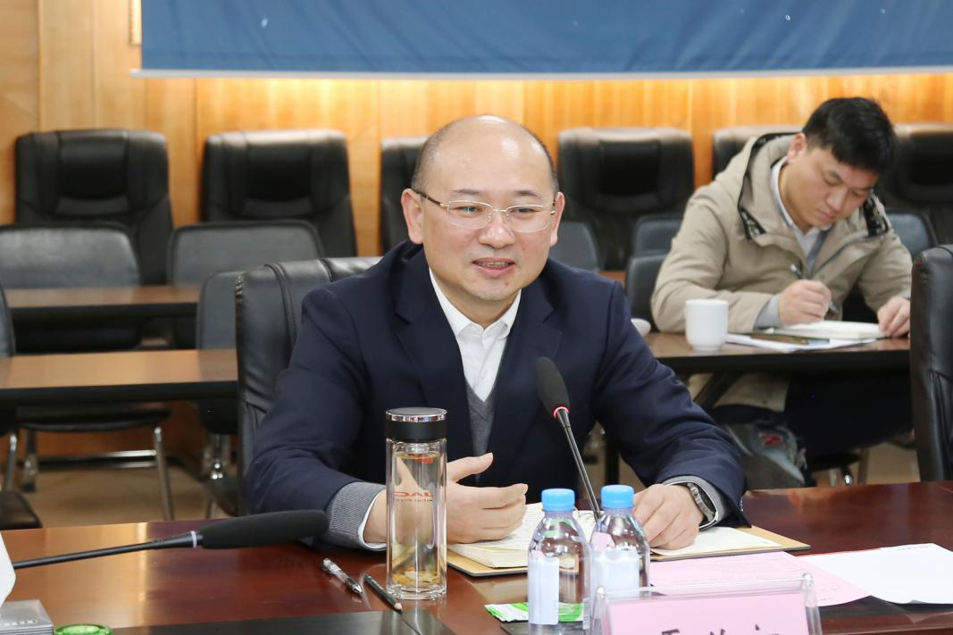 安徽省投资集团控股有限公司原副总经理于华伟受审