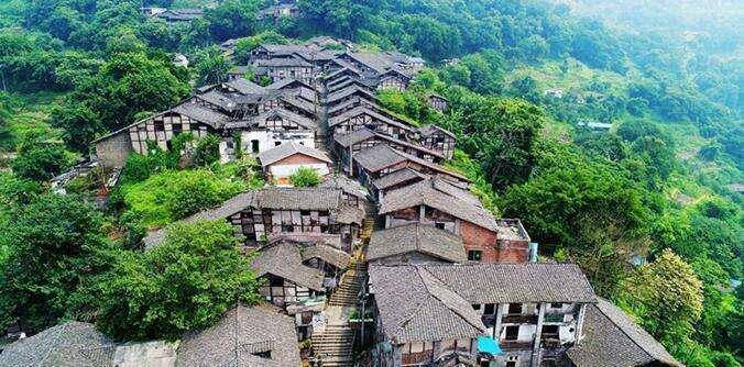 新春走基层｜重庆：百年老街激发消费新活力