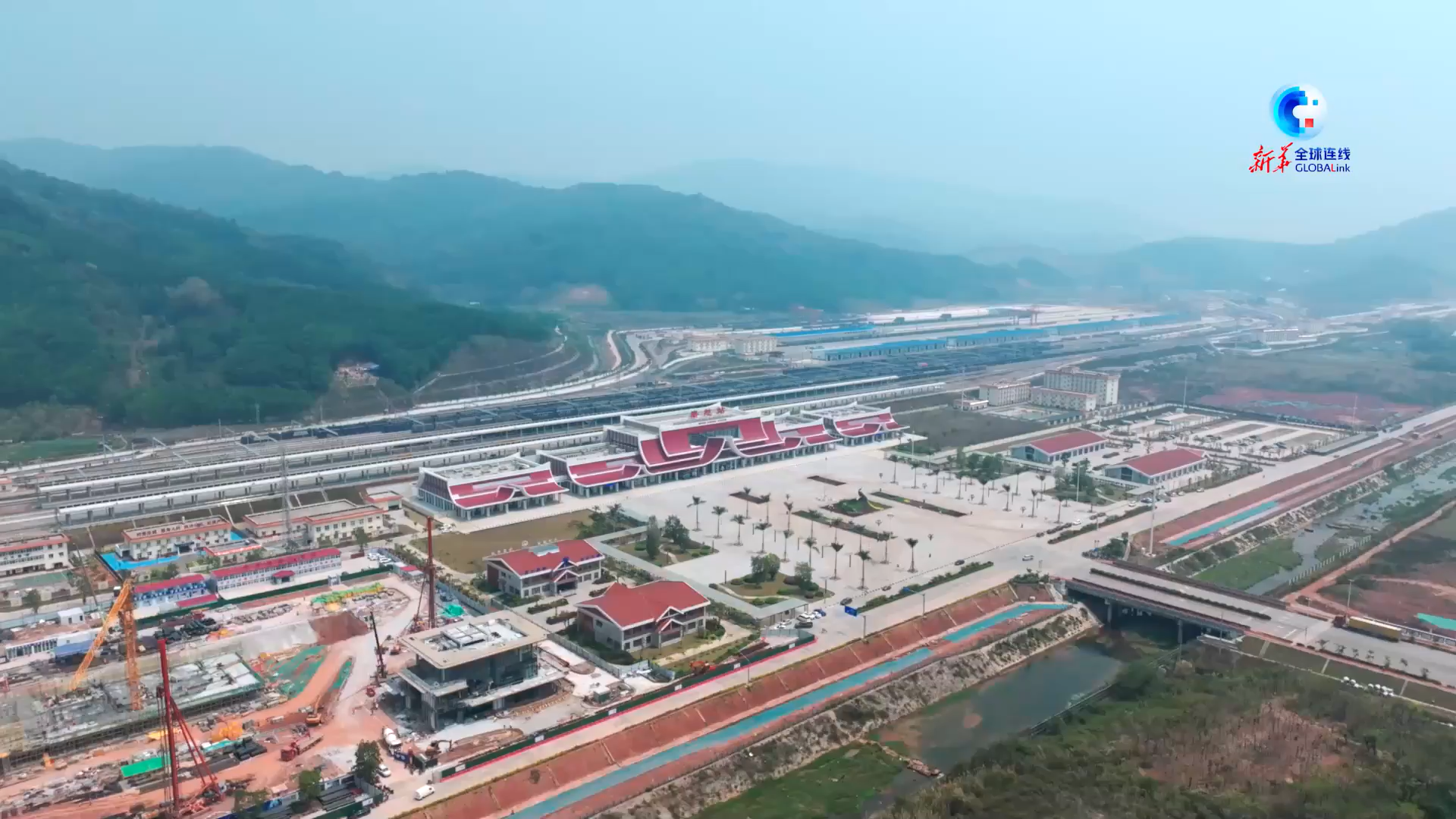 我国将增开银发旅游列车