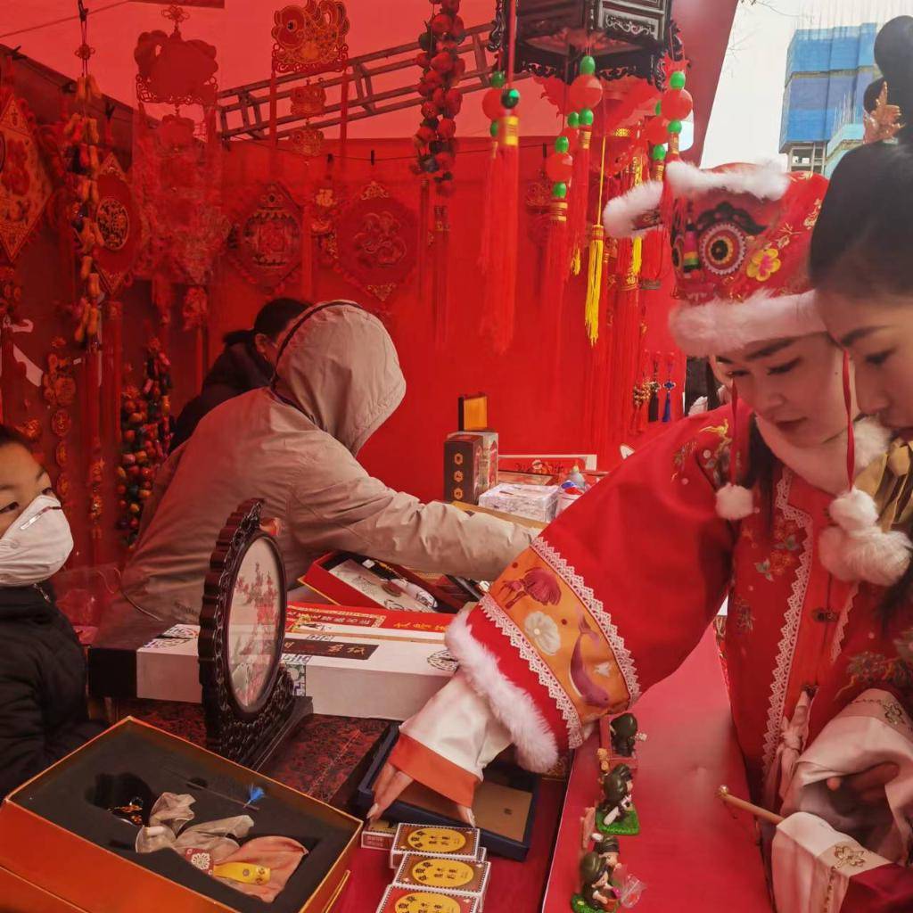 新春走基层丨为非遗体验奔赴一座城