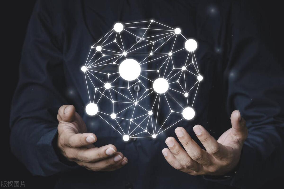 万联证券：以DeepSeek构建AI金融新生态