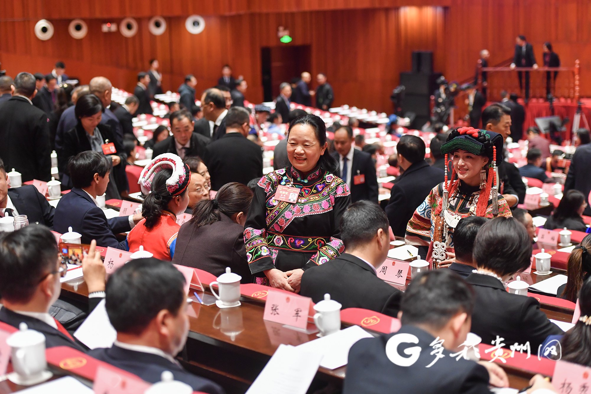 两会现场速递|“新”潮澎湃 共创未来——全国政协十四届三次会议第二场“委员通道”扫描