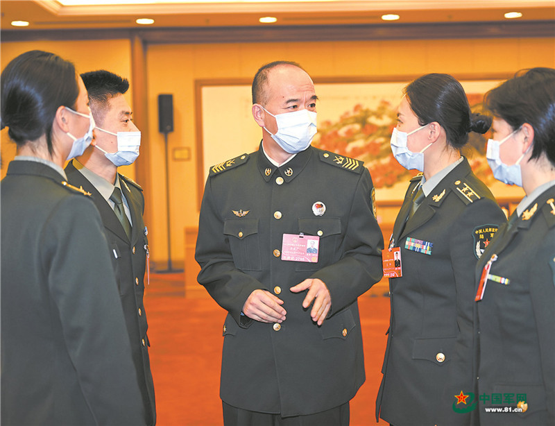 两会第一观察 | 习主席发出如期完成我军建设“十四五”规划目标任务动员令