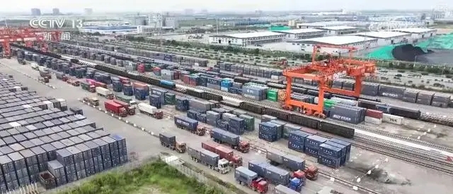 今年1至2月国家铁路发送货物6.22亿吨