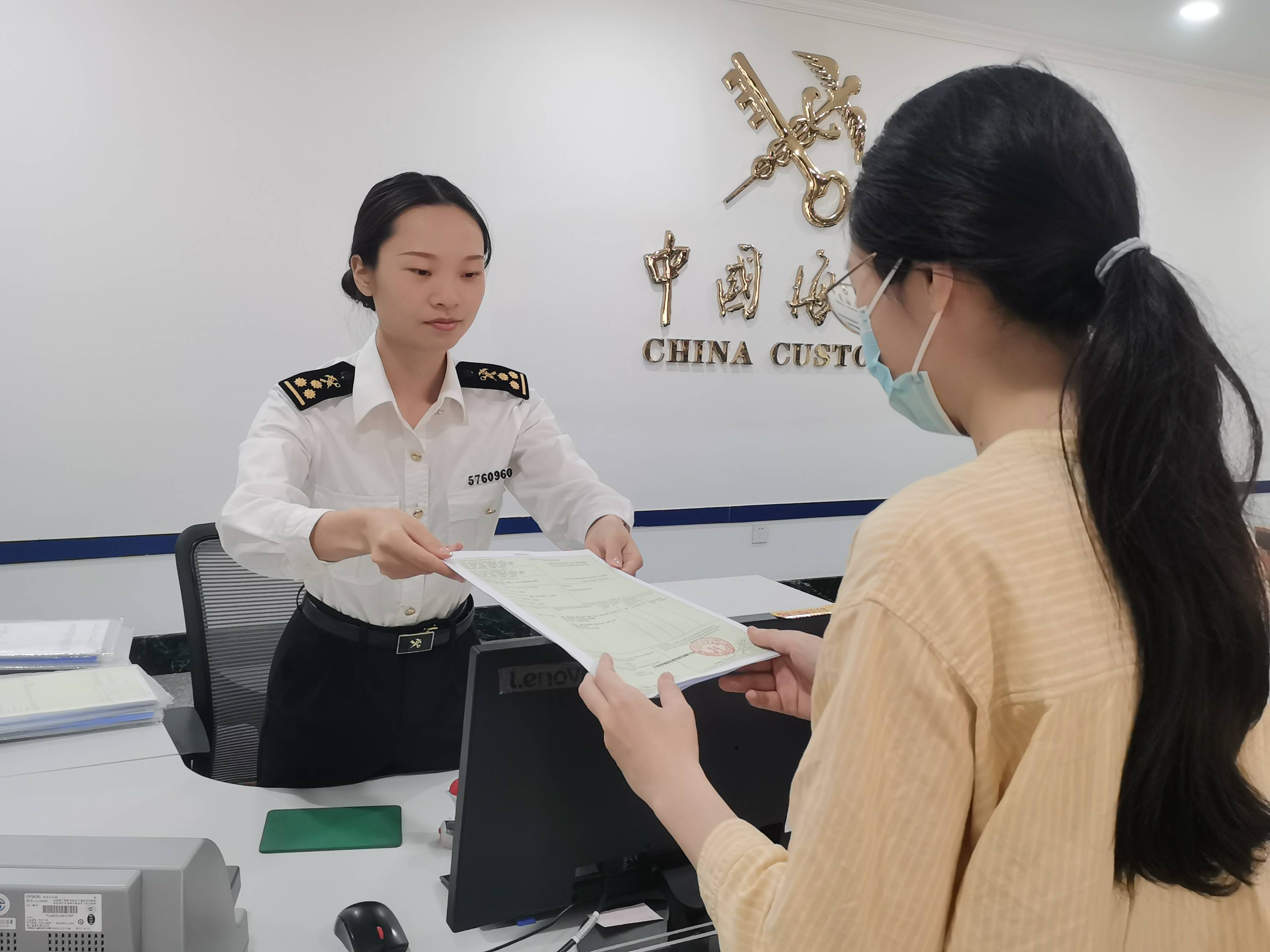 “朋友圈”持续扩大 更多“中国制造”出海——厦门港开年一线观察