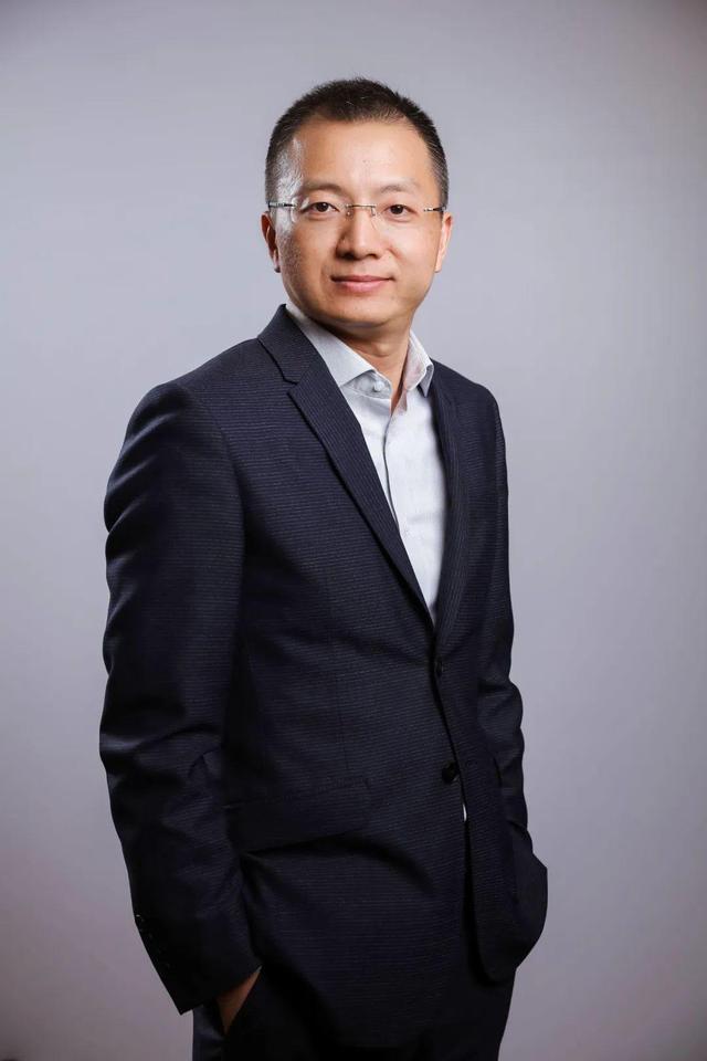 华安合鑫董事长袁巍：AI浪潮下的价值投资者