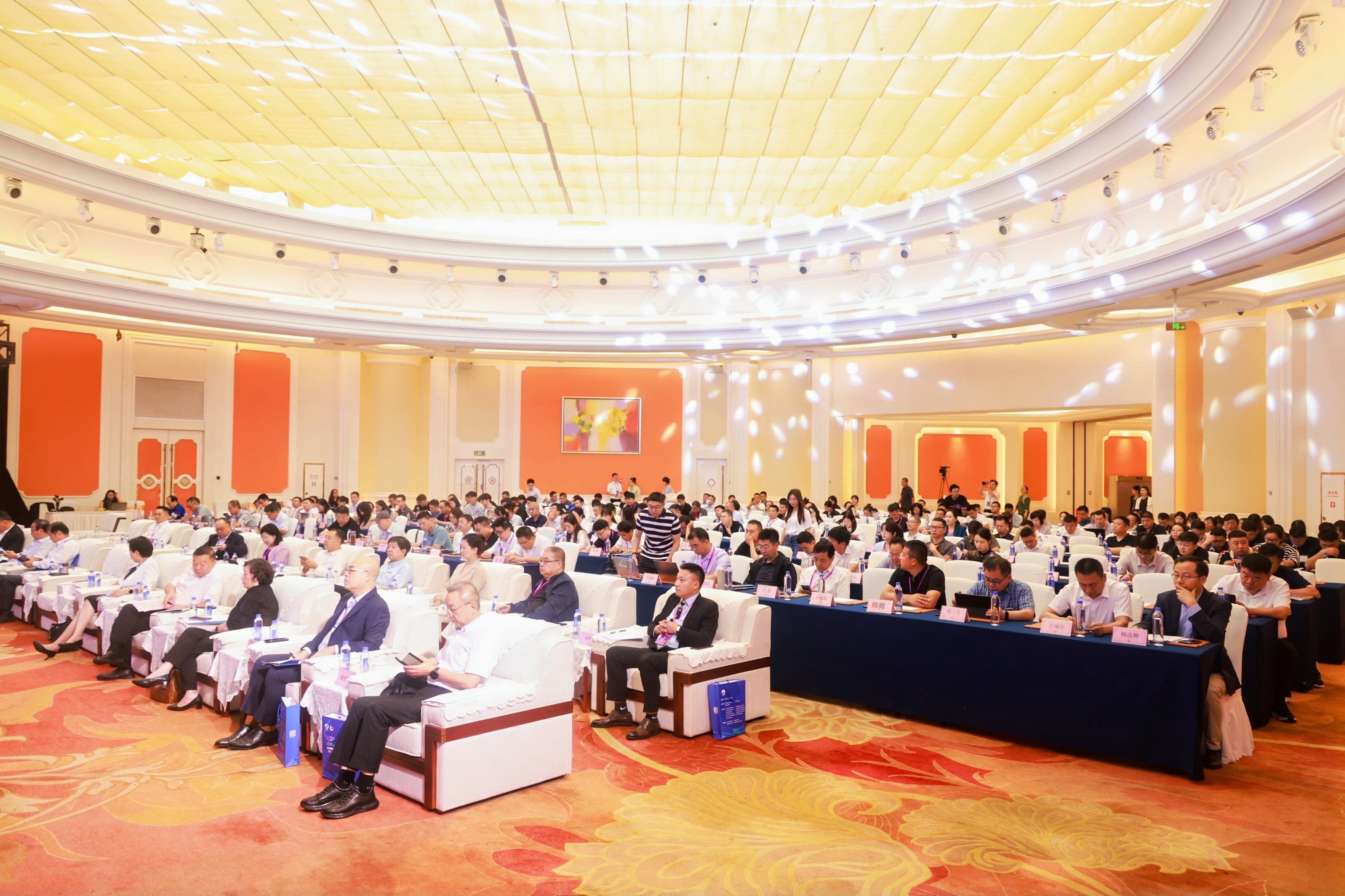 第三届国际港航暨多式联运展新闻发布会在上海召开