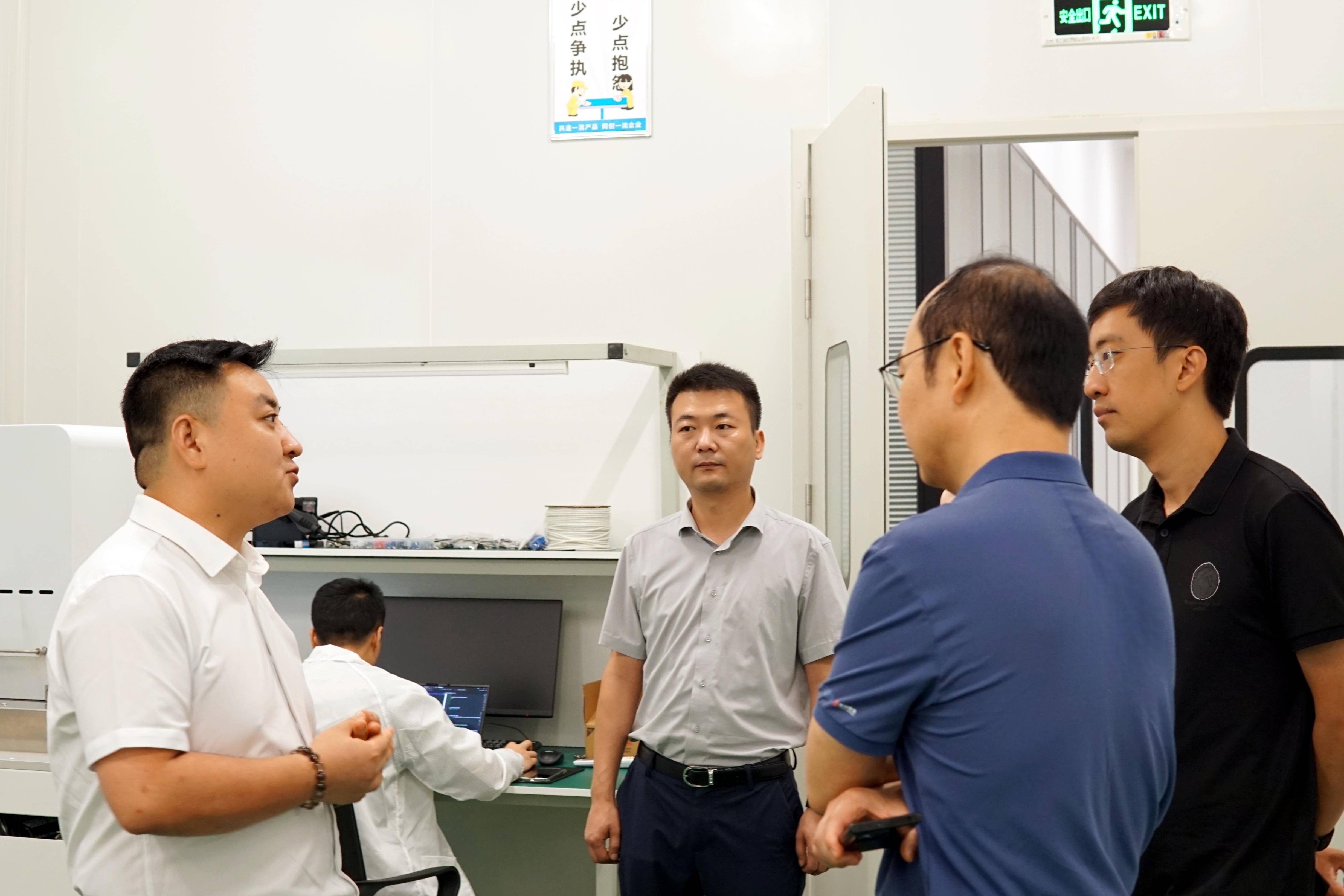 光智科技：非制冷晶圆级封装探测器获AECQ车规级认证