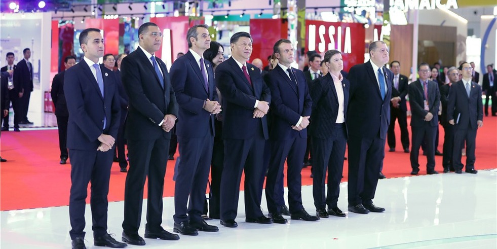 习近平同法国总统马克龙通电话