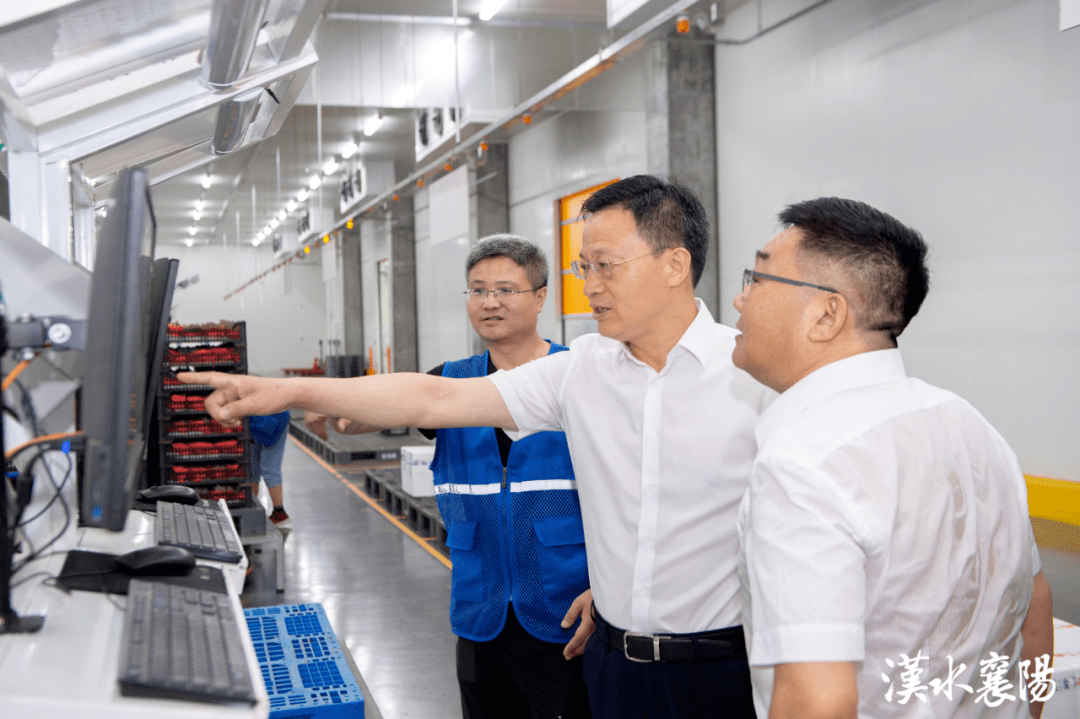 新华社经济随笔:在“稳企业”中积聚信心和力量