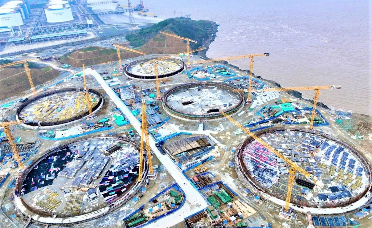 宁波舟山港与欧洲三大枢纽港共建绿色航运走廊