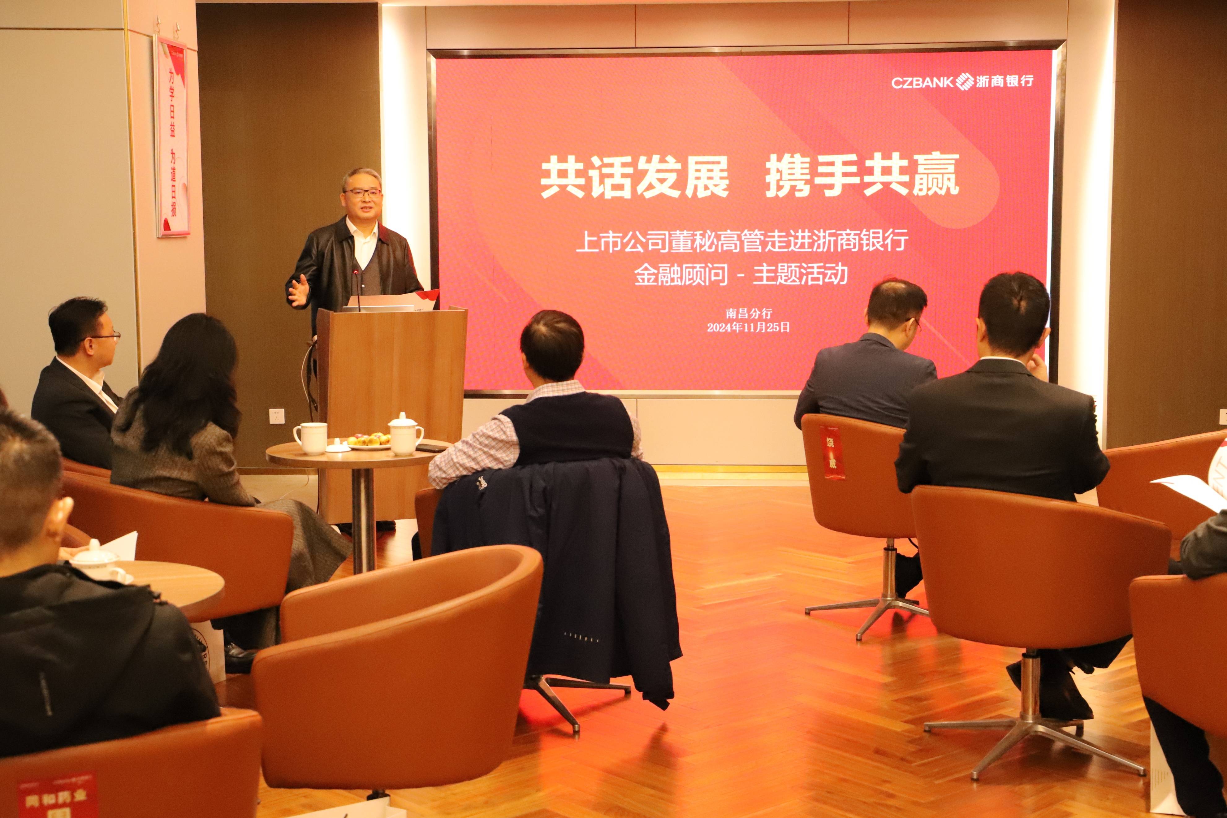 纵情歌唱，有着英雄血脉的伟大人民！——《黄河大合唱》与《神圣的战争》跨越时空的交响