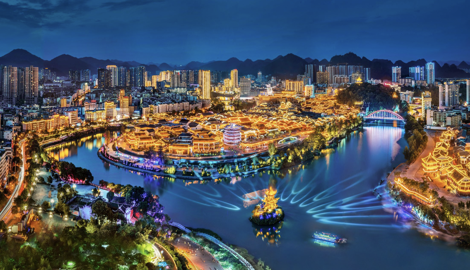 十年标准引领 北京基金小镇树立基金业“北京服务”标杆