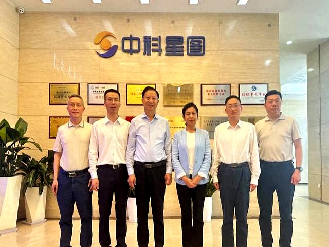 中科星图与旗下星图测控荣获“科创金牛奖”两项大奖