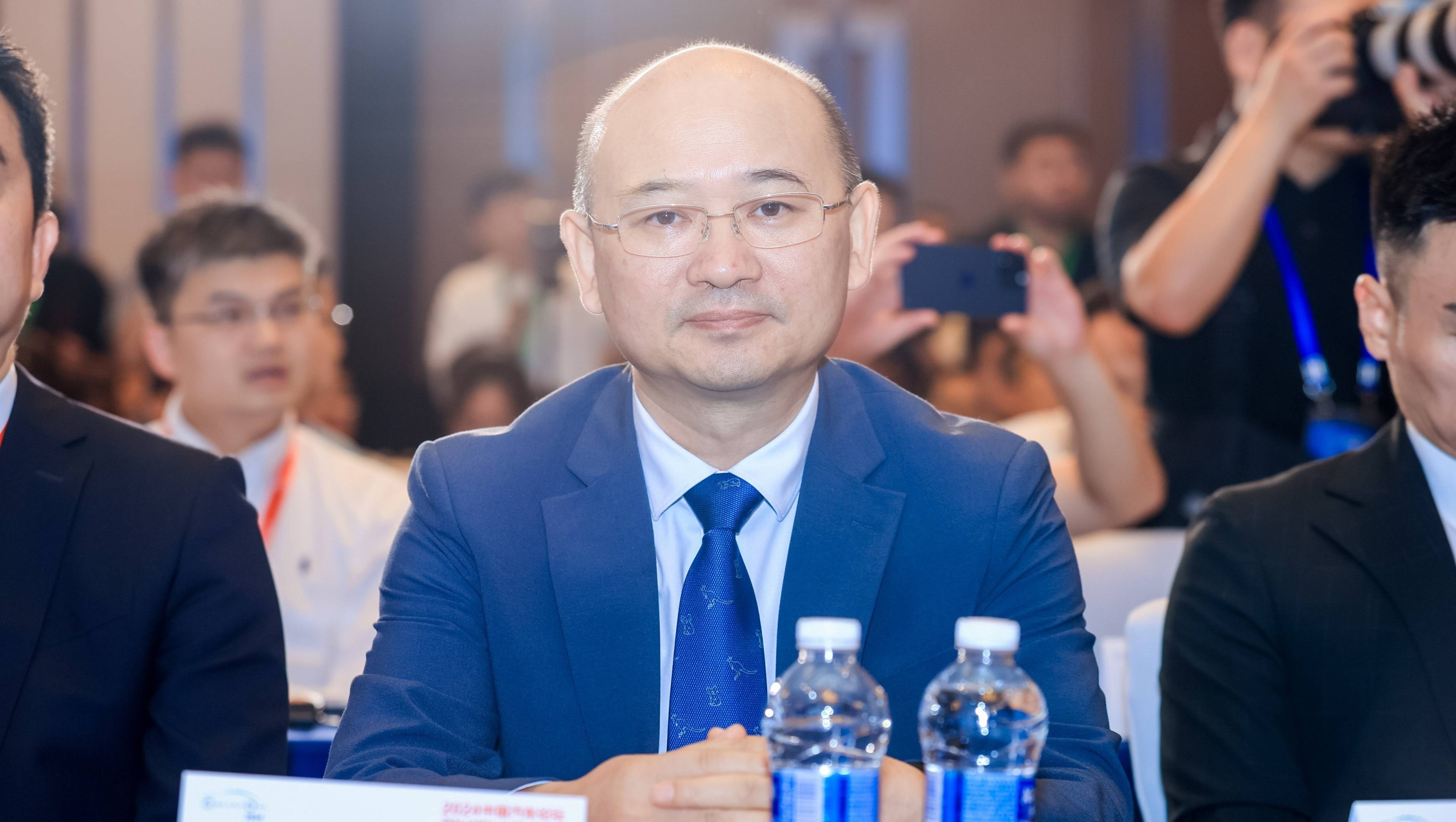 江汽集团与华为签署战略合作协议