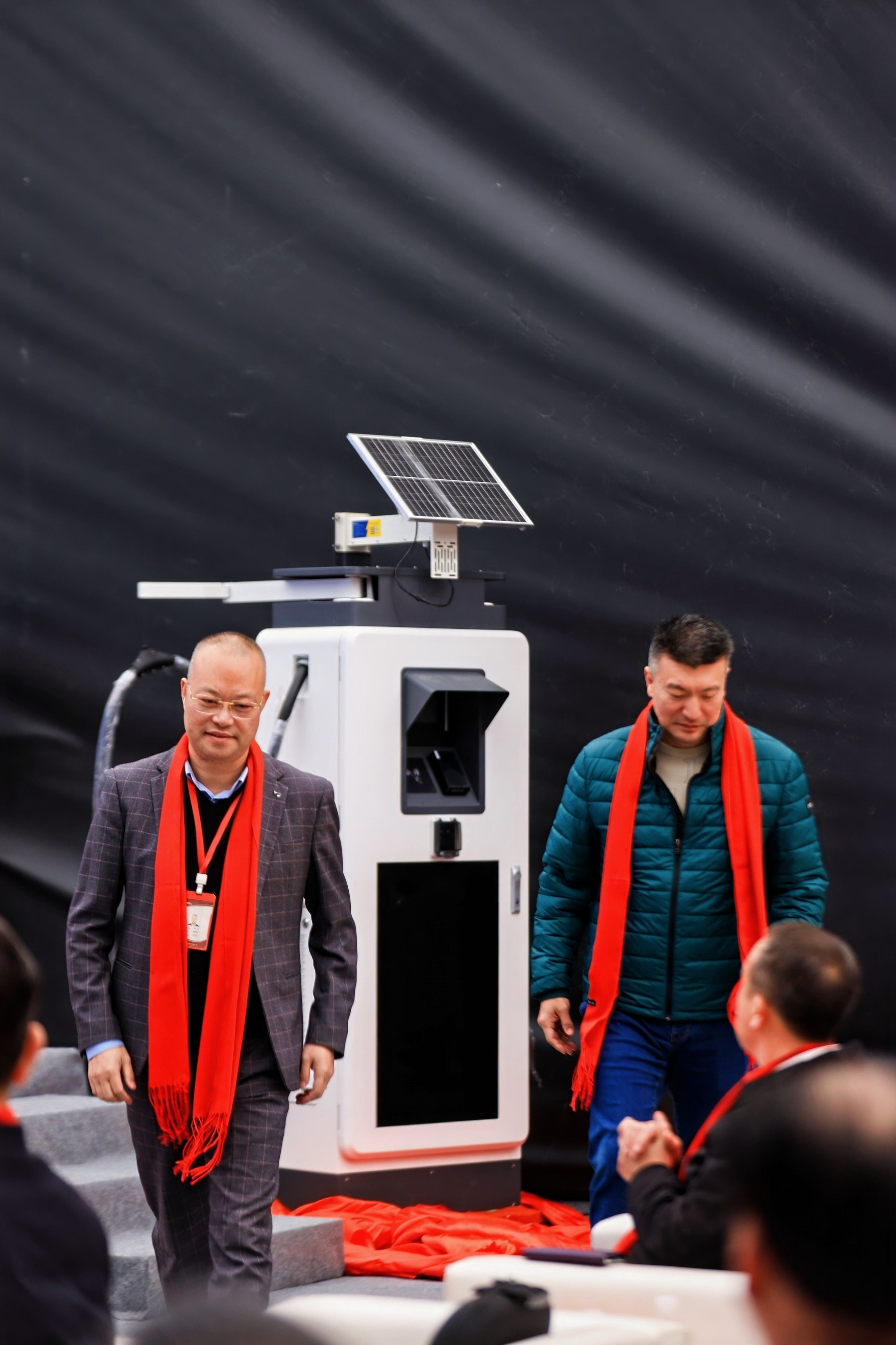 奇富信贷超级智能体亮相2025中国国际金融展 赋能银行智能化转型