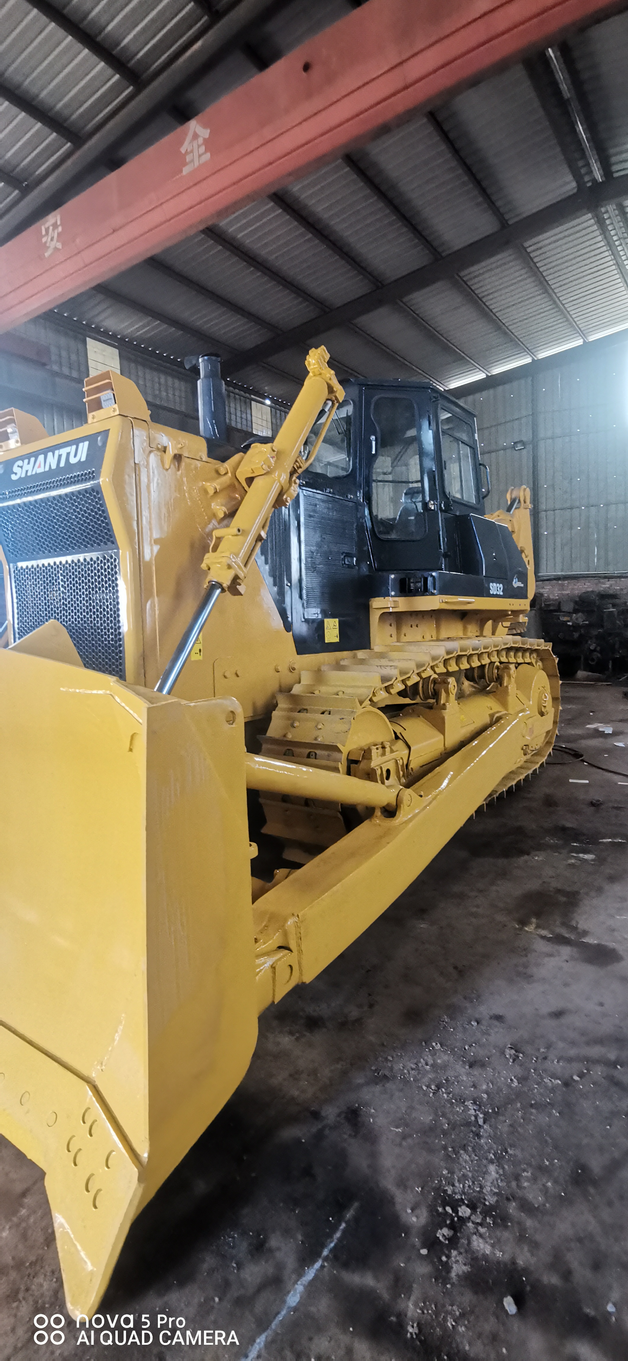 山推股份：推出中国工程机械行业首款AI推土机