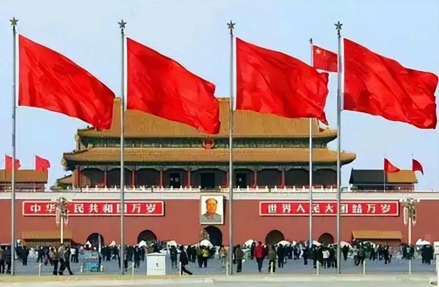 “永远做中国人民和中华民族的主心骨”——写在中国共产党成立104周年之际