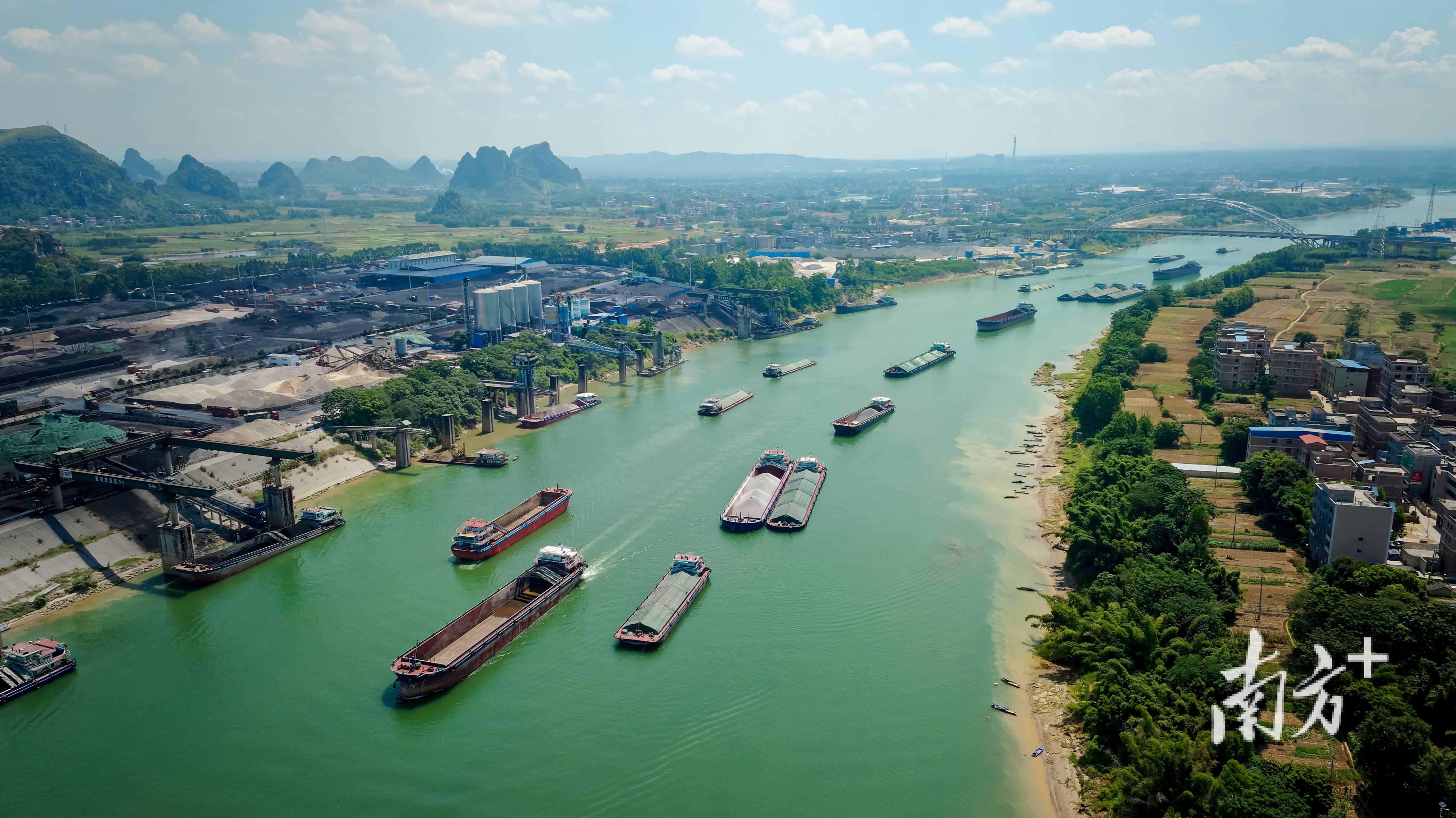 前5月中国内河货运量超20亿吨