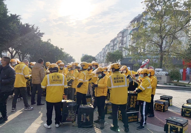 起步团购配送，错位美团竞争 抖音外卖欲以“侧翼战”突围？