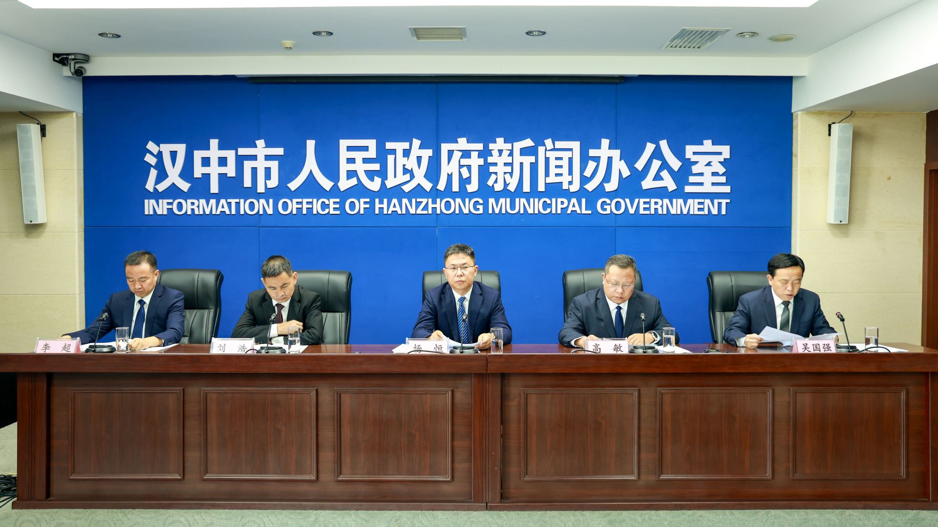 新华全媒+丨宏观政策发力显效 国民经济稳中有进——透视7月我国经济运行态势