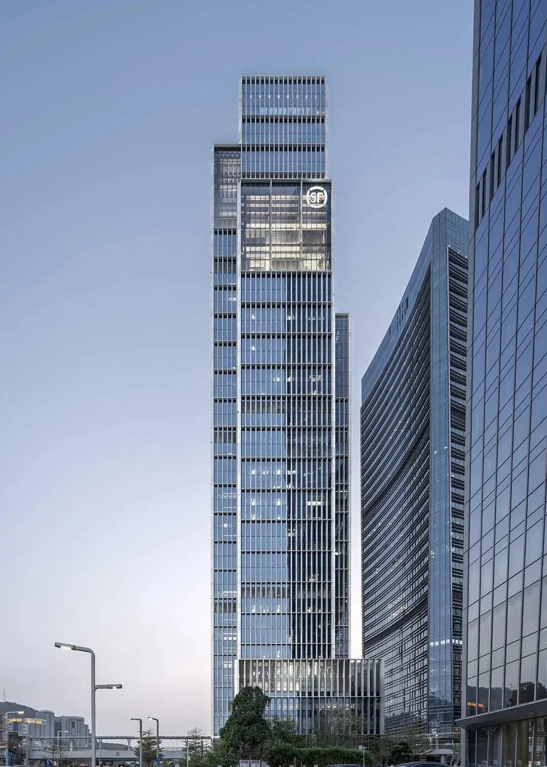 顺丰控股：2025年中期营收1468.58亿元 归母净利润57.38亿元