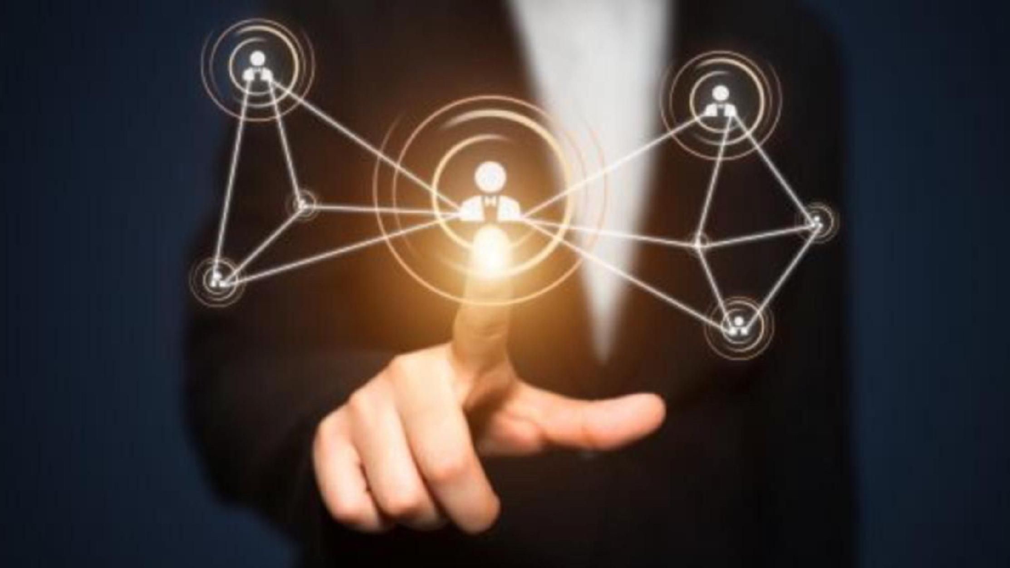 珠海港发布半年报：聚焦港航物流与新能源两大核心主业 持续推进ESG战略