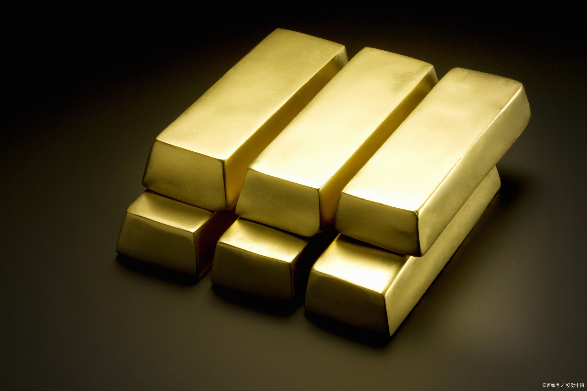 国际金价屡创新高 黄金股业绩全线飘红