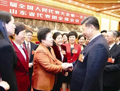 《习近平关于妇女儿童和妇联工作论述摘编》《习近平关于注重家庭家教家风建设论述摘编》英文版出版发行