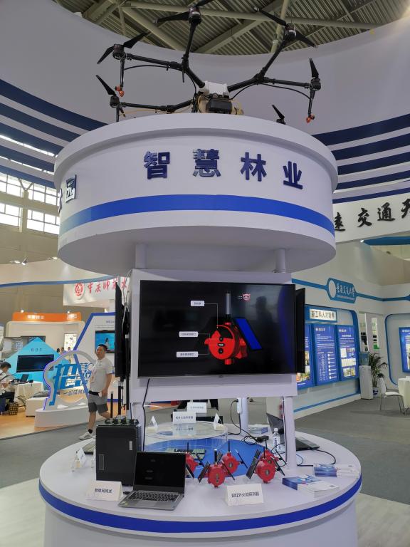 智能产业创新成果融入日常生活——来自智博会的一线观察