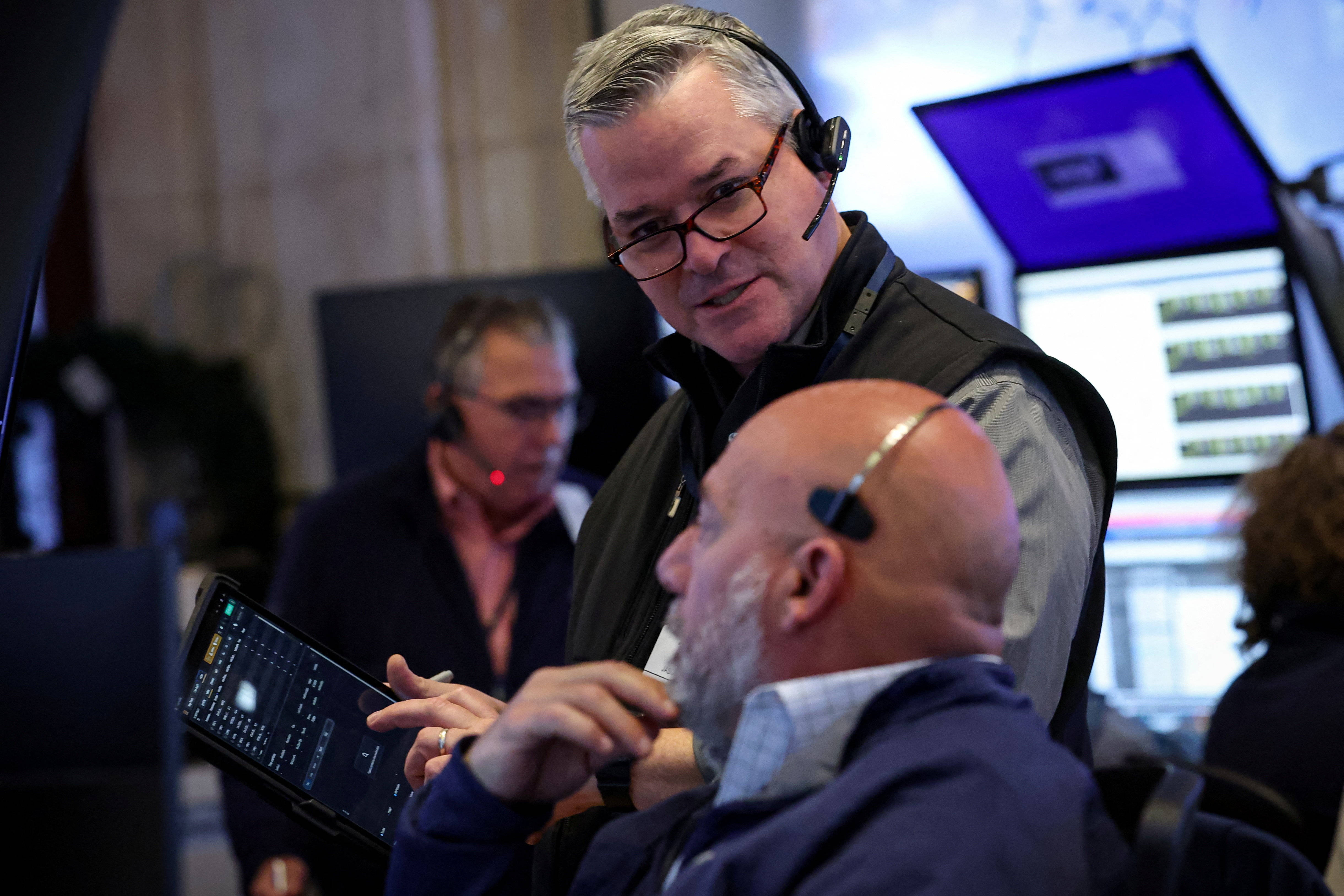 纽约股市三大股指19日上涨