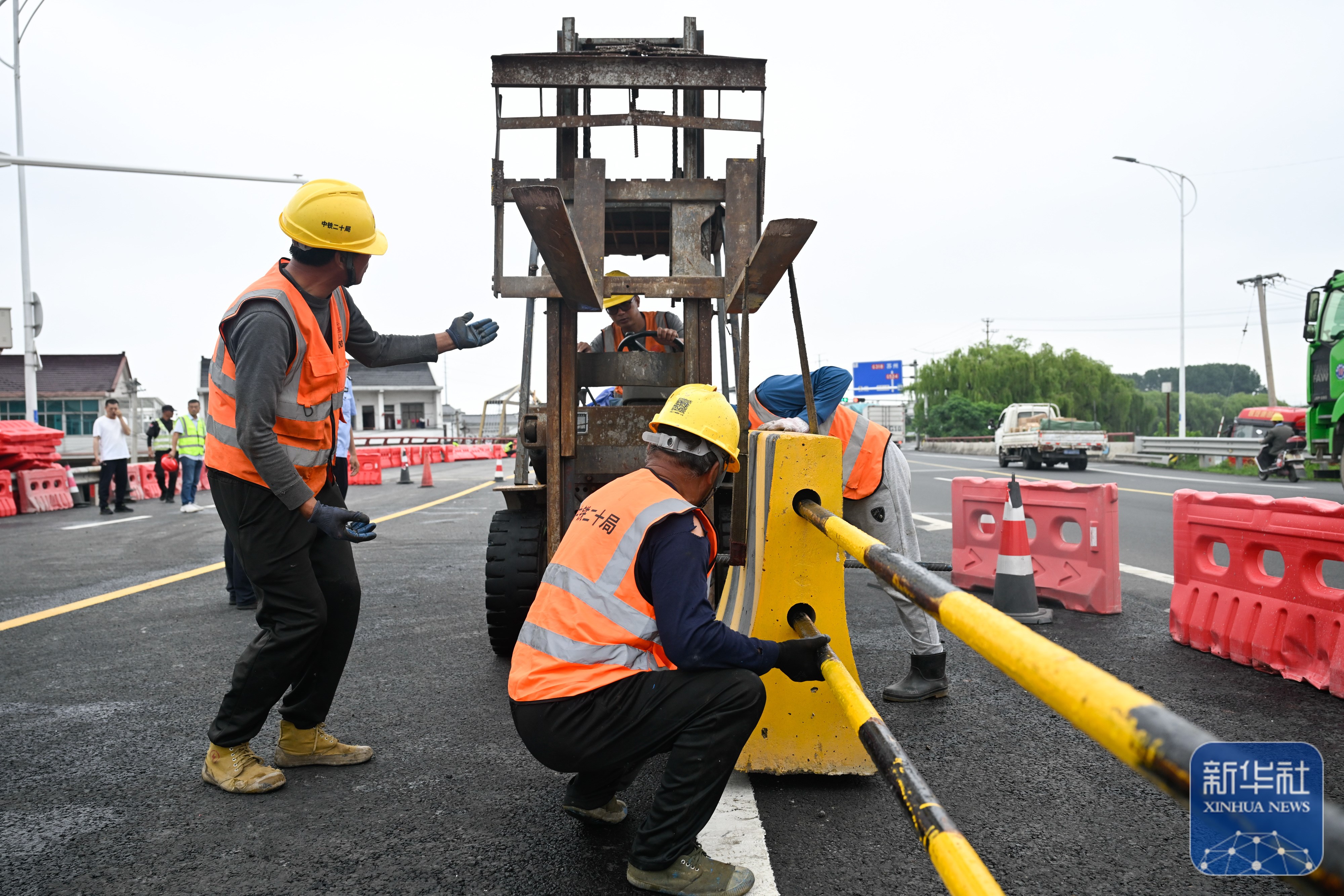 宿连航道整治配套新长铁路改建工程正式通车