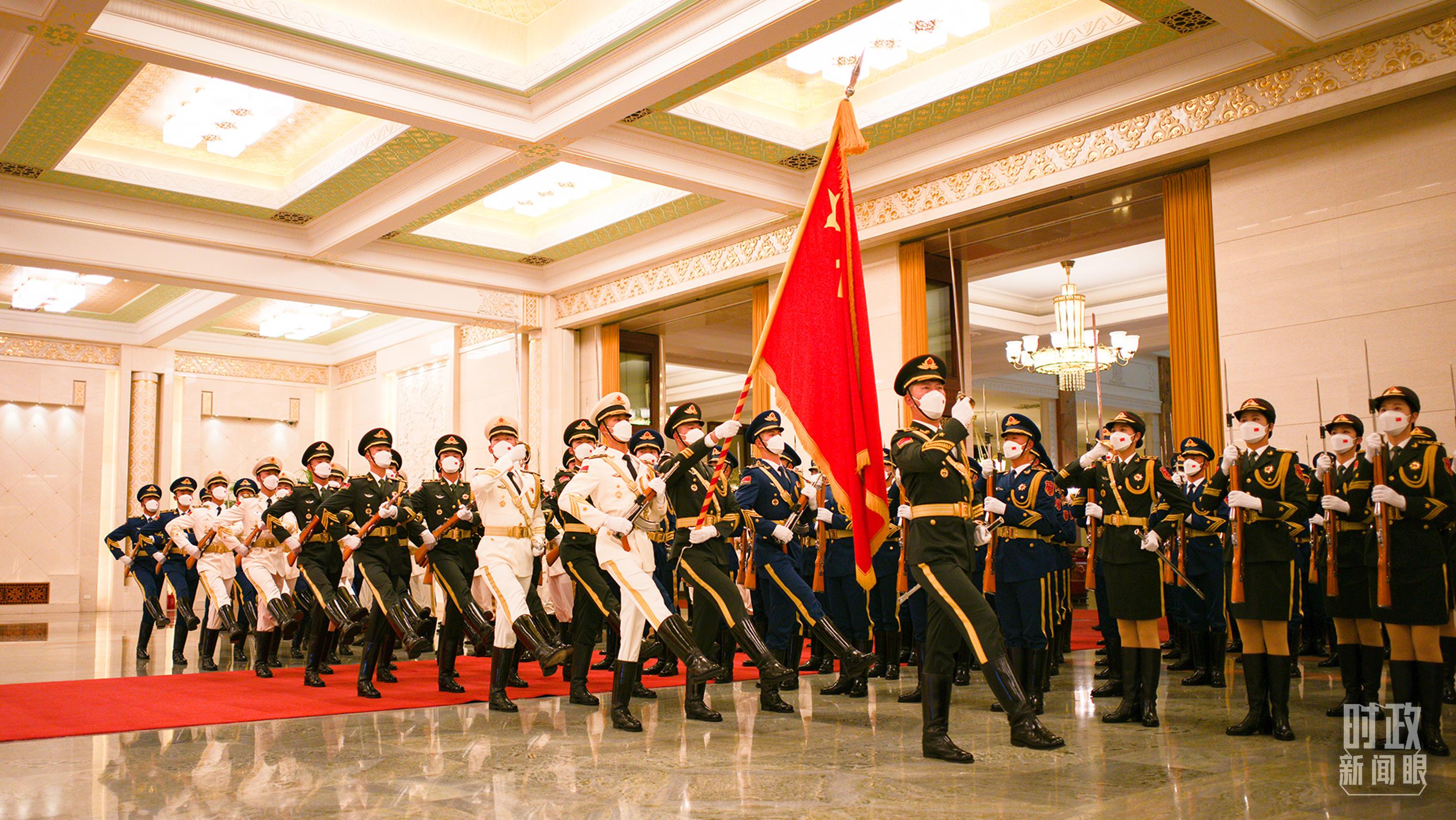 习近平致电祝贺卢森堡大公纪尧姆即位
