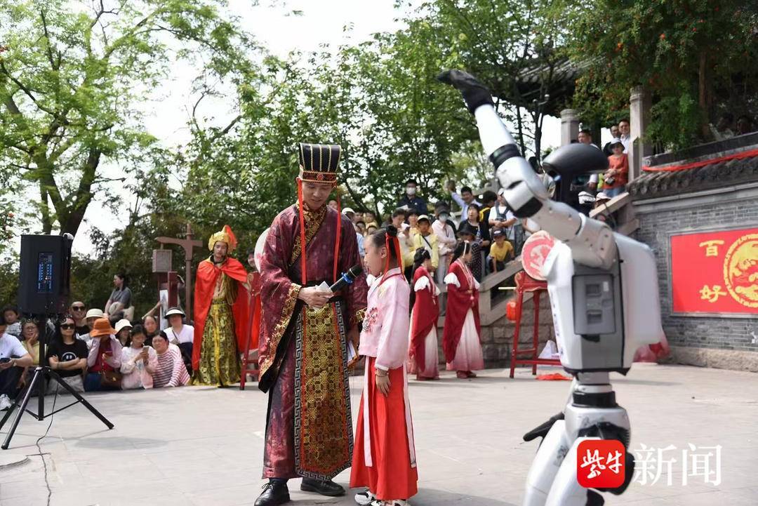 文化新观察·聚焦国庆中秋假期丨科技绘新景：国庆中秋假期里的文旅“智”变