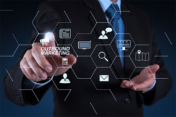 下游疯狂锁单 磷酸铁锂行业走向价值竞争