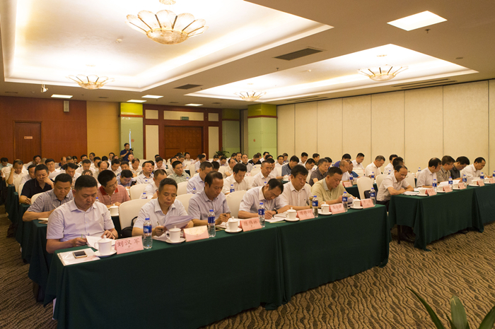 湖南省农村信用社联合社原党委委员、副主任舒立凡被开除党籍