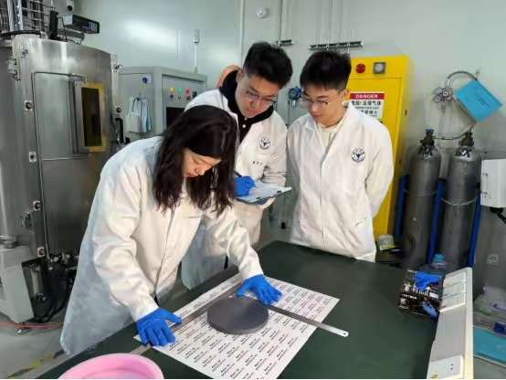 三责新材闫永杰:以硬核陶瓷破局半导体国产化