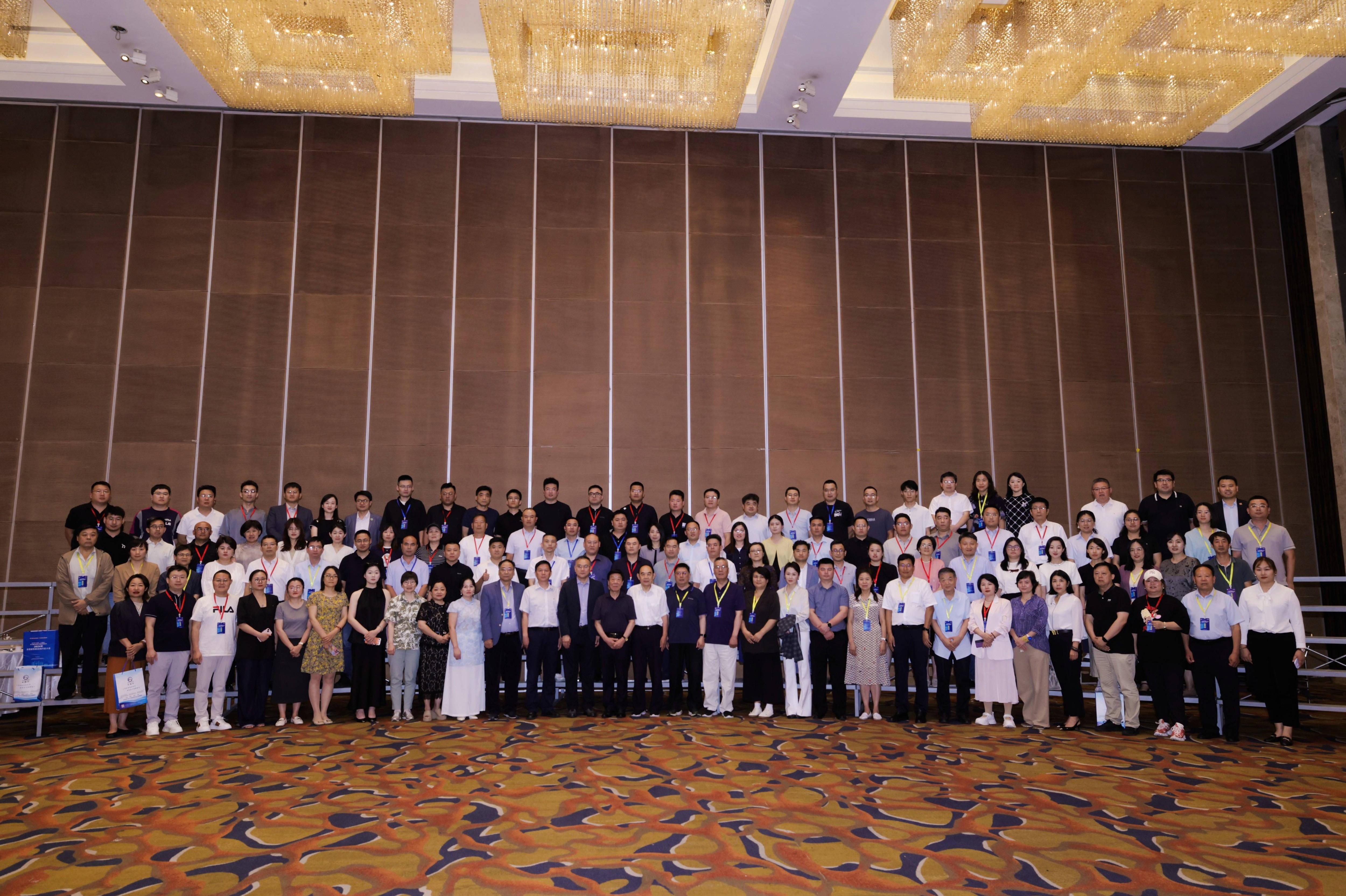 化妆品产业迎高质量发展意见,将如何激发万亿化妆品市场新活力?