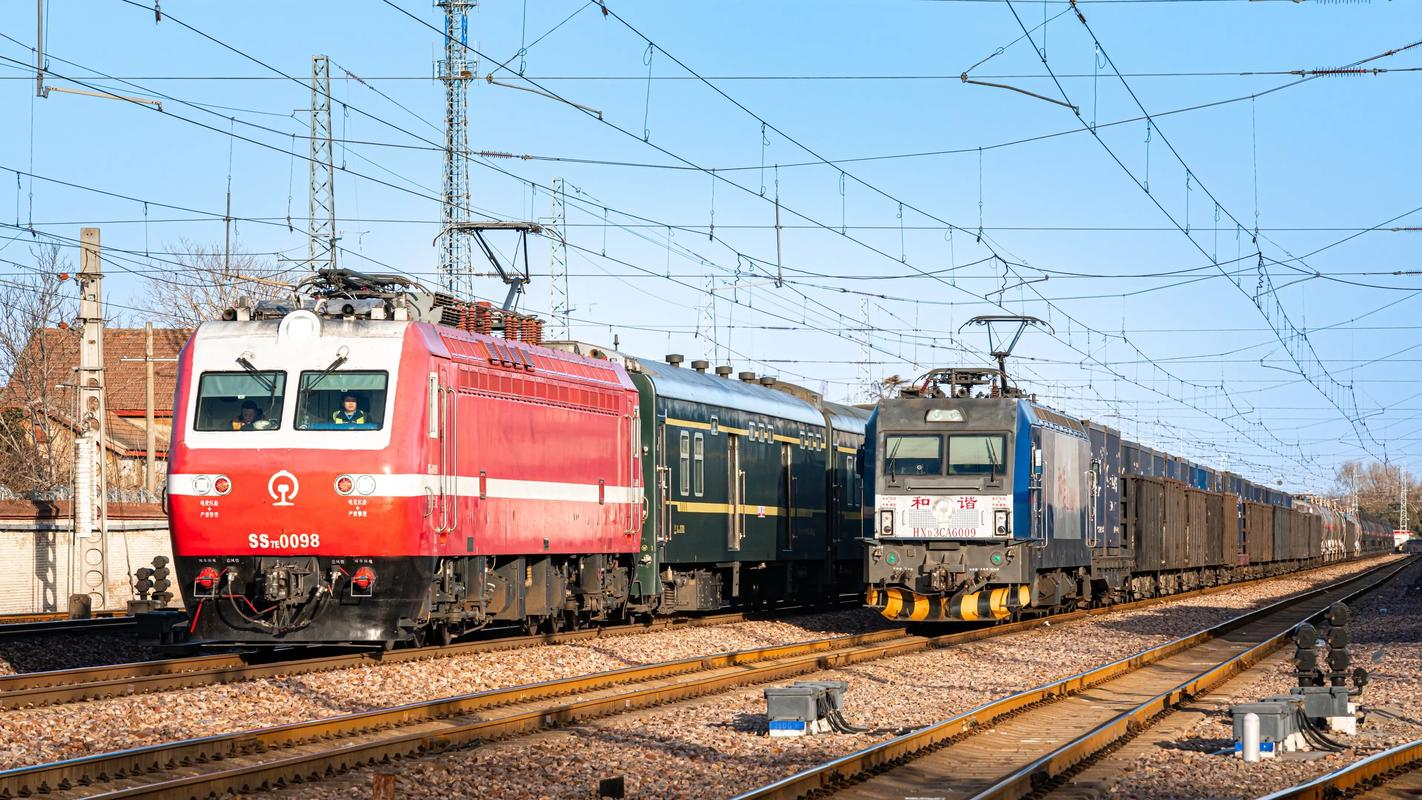 宁波舟山港诞生百万箱级铁路港站