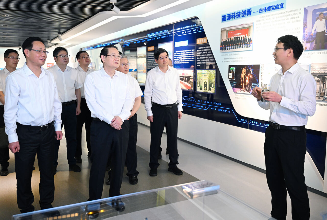 仕佳光子:优化调整公司核心技术人员