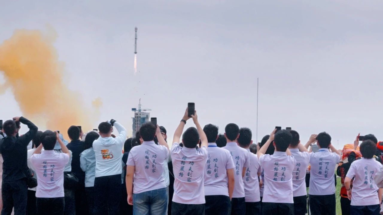 我国成功发射实践二十九号卫星