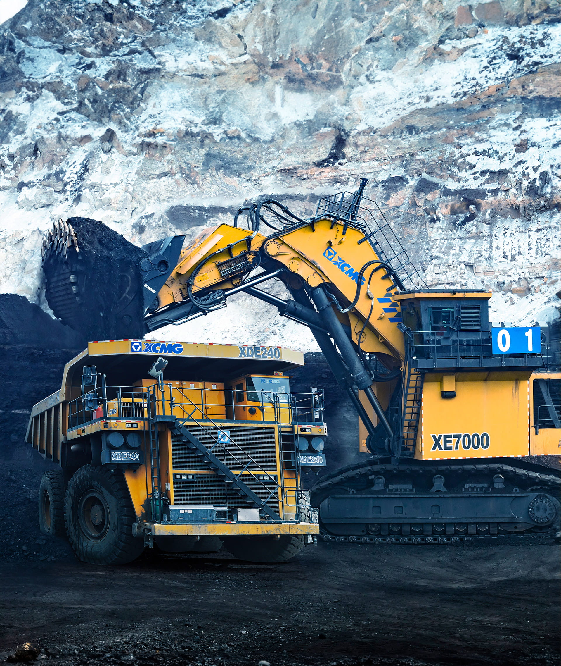 徐工集团设备亮相中国制造“十四五”成就展