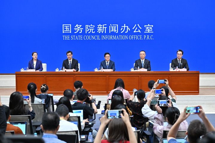 凝聚复兴伟力 绘就时代华章——2025年宣传思想文化事业开创新局面