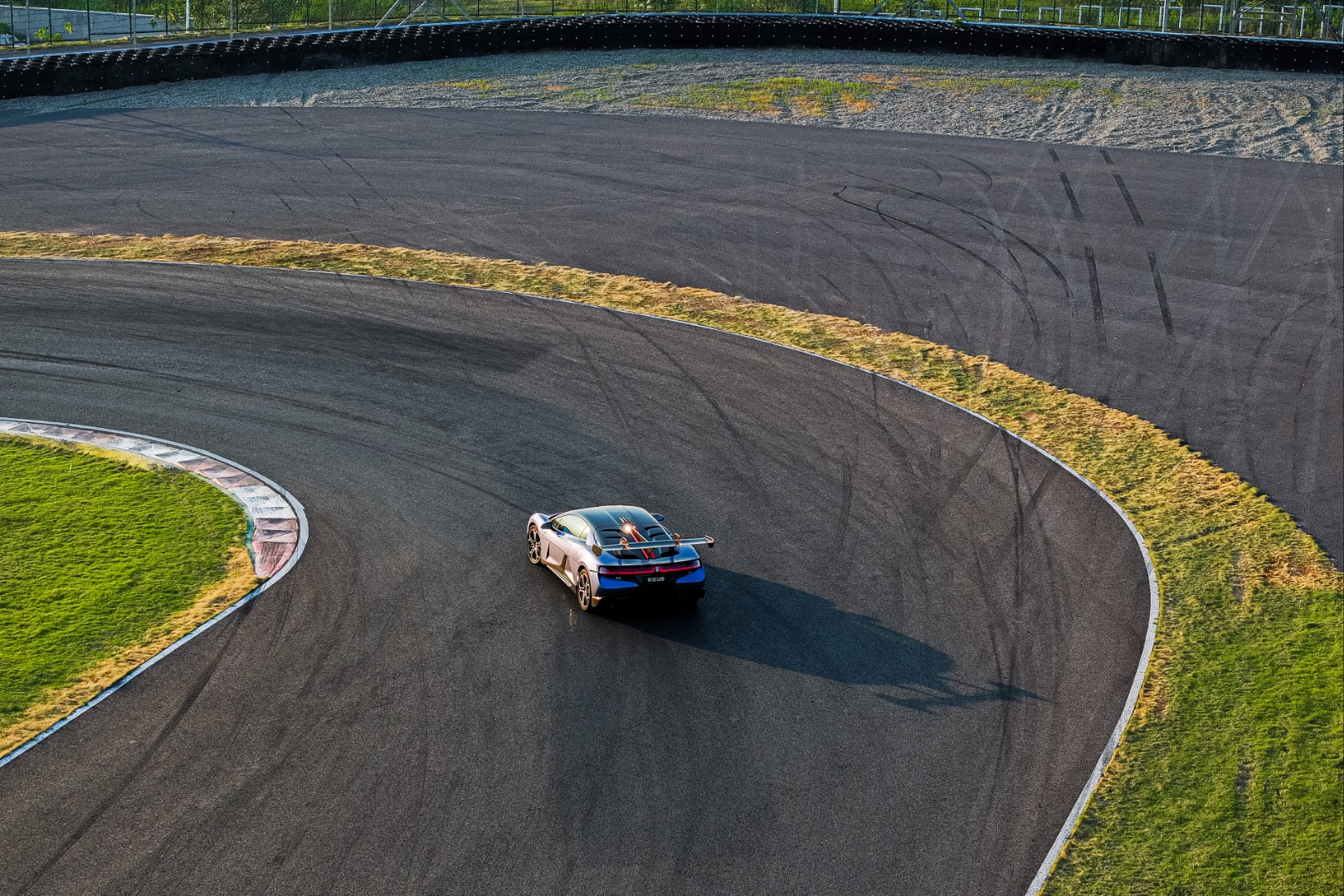 新能源浪潮下的创新蝶变 鹏翎股份详解转型之道