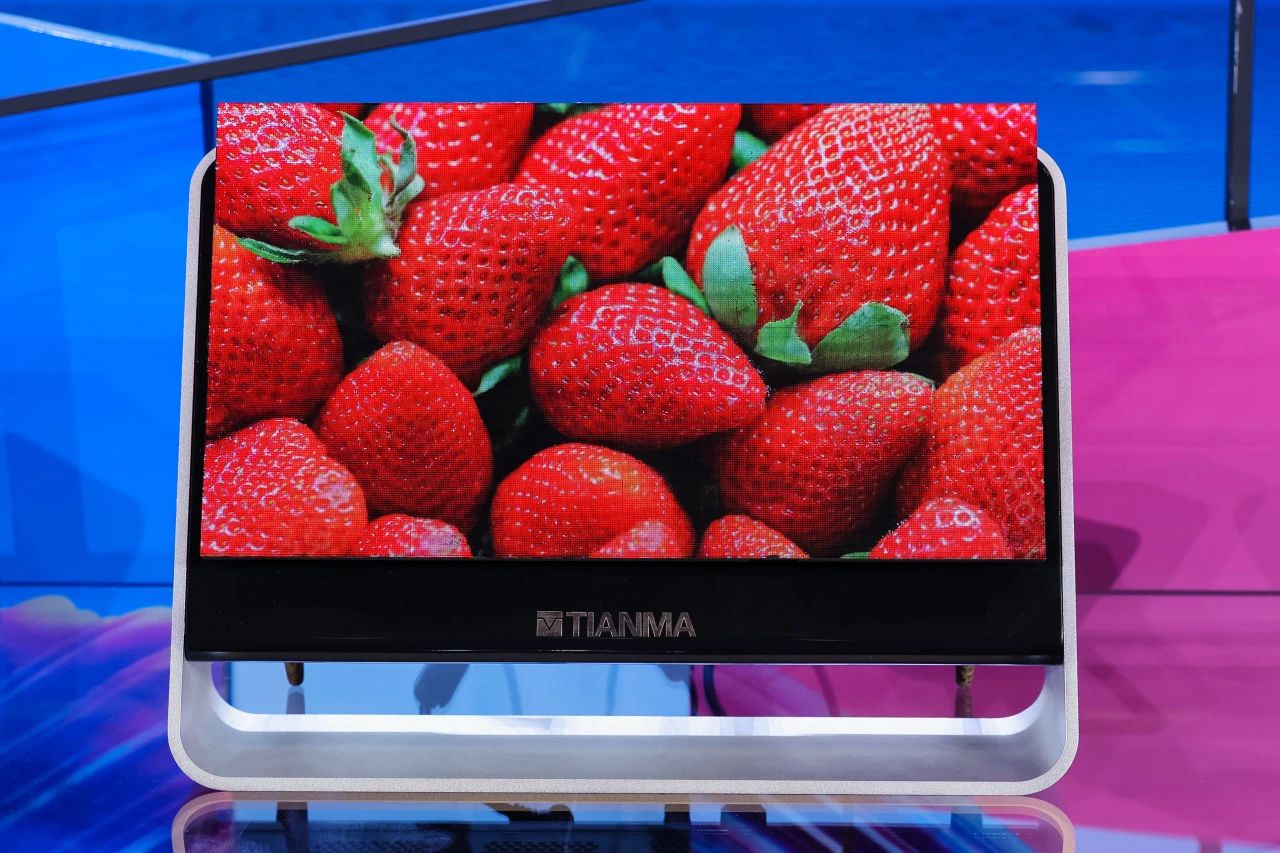 雷曼光电发布Micro LED家庭巨幕墙第三代产品