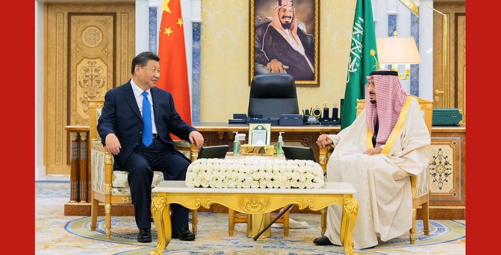 习近平会见英国首相斯塔默